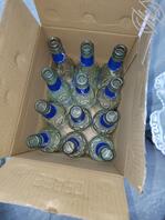 和嫂子吃饭一起喝酒,嫂子喝多了,终于如愿操上嫂子,嫂子哭了。1