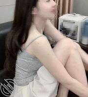 【原创】看见姐姐光着屁股的样子躺在床上,我激动的脱下了裤子爬上了床0