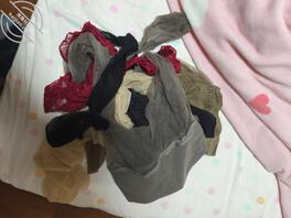 偷偷进姐姐的房间，好多丝袜0