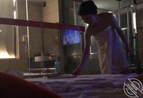 做大保健偷拍小姐姐0