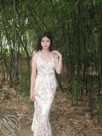 广州反差婊黄雅琪，露出黑色内衣勾引摄影师，一起意淫羞辱小母狗2