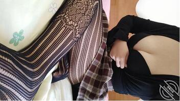 (原创74)面对勾引我无动于衷,奈何鸡巴不听话啊1