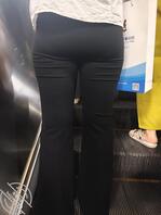 小姐姐的黑色紧身裤
