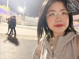 曝光反差闺闺于晓滢～带着名字评价一下这条母狗婊子～她想看～骂喷她0