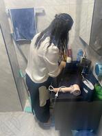 3、周末必须在家整活,拿姐姐内裤打了飞机,好爽。射到了姐姐水杯里。2