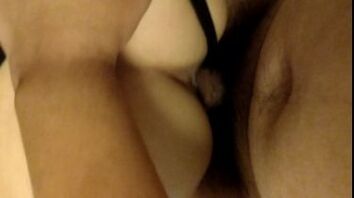 后入穿兔女郎装的女友