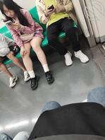 地铁美女2