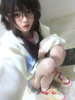 母狗晓馨逼逼好痒，爸爸们可以粗口羞辱小骚逼吗（已成年）1