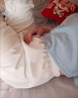 【原创6】幻想黄瓜是“公公”的鸡巴,插满我的阴道。1