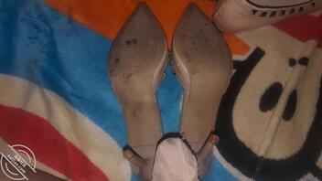 套着丝袜操骚妈高跟