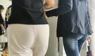 偷拍意淫大肥臀屁股，有没有同好一起交流，你最想后入哪个？0