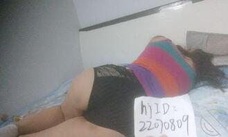 (原创)老爸在开心的喝酒庆生,我却把后妈给强奸了,干到一半老爸突然上楼.1