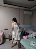 09.想偷拍一下女儿的小穴,居然拍到了全裸1