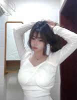 骚女儿睡觉不穿衣服1