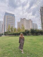 96 (原创) 马路边漏出妹妹还是很害怕不敢!1