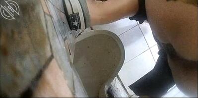 厕拍老阿姨上厕所1