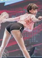 奶凶奶凶的啦啦队队长，这画面太美我不敢看……1