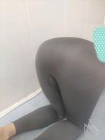 (原创)离异亲姐姐住我家(二)今天冒死碰了姐姐阴部,并听见姐姐在房间自慰0