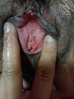 撞见舅妈给她客户口交，我射了一次屁眼，客户射了三次嘴巴舅妈说卖身不卖屁眼1