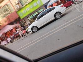 刚发现有快捷键拍照