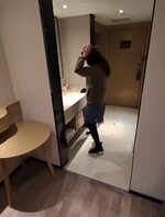 【我和妈妈】干妈做爱内射系列第19部，记录上周女上位内射干妈的经历。