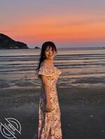 守一个给这骚少妇脱衣的大哥