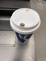 偷拍同事裙底往她咖啡里尿尿2