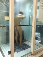 教导主任单独给你妈妈王艳伶开家长会,艳伶妈妈为何要一边吃主任鸡巴一边求他1