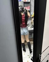 【奶气原创7】偷看高二女儿洗澡,她露出了洁白圆润的大屁股,我在门口打飞机0