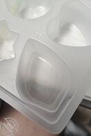 突然想让老妈吃我的精液，冻起来偷偷加到吃的里面去。0