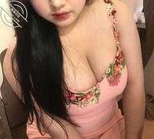 偷拍大雷姐姐洗澡(冒死偷拍3)1