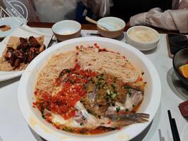 嫂子已经来到我的城市,我决定冒险试一试,看能不能操到嫂子。1