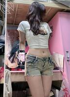 回学校啦！又能拍美美的照片啦！