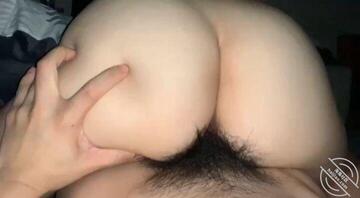 无意中在嫂子手机相册里看到的