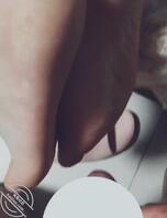 恋母 5(原创)一身性感的蕾丝花边内衣,配上肉色的透明丝袜妈妈是真的诱人1