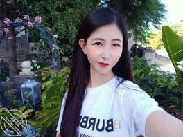 来自QQ一位骚逼
姓名董愿茹
36岁
内蒙古
希望被多人操。0