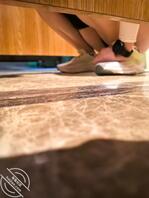 原创厕拍！黑乎乎！1