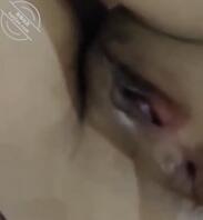 绿母儿子冒死偷拍妈妈骚屄2