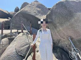 拿老婆的姐姐内衣撸