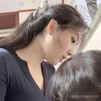 看你这么乖，就再哄你五分钟0