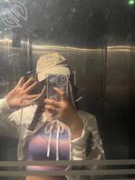 成都超级清纯可爱学生妹 看似小清新实则小骚逼 在床上反差骚母狗 换上性感0