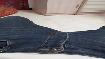 【真实原创】32、烈焰红唇、熟女气场全开，我要爆口，让舌头与鸡巴激战