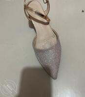 在家找到妈妈的鞋子2