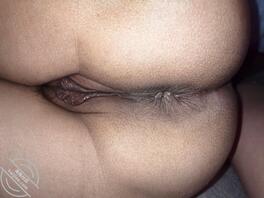 老婆的逼太黑了  前男友们干的太多了   不过 屁股好大0