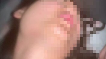 老婆被朋友操的爽的淫荡叫床，最后没忍住，射满逼。