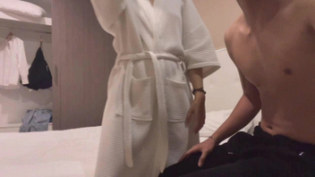 良家小嫩妹可爱又风骚[简阶免费看女主续集完整版3部]