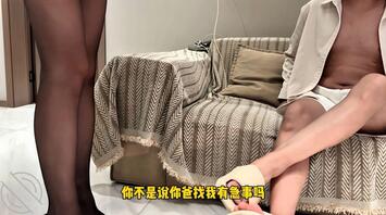 4【原创视频】继母捂着逼跑，我拿着屌追！强奸继母全程记录！！！1