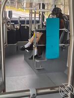 坐公交拍到的腿，感觉好骚啊2