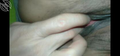 今晚老妈喝的烂醉回到家，我精虫上脑扣了1