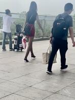 （71）偶遇极品性感少妇 黑丝 大长腿 高跟 包臀裙1